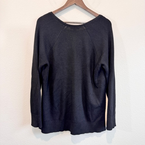 Athleta Hanover Refined V-Neck Merino Wool Sweater Black L Minimalist Cozy - Picture 9 of 10